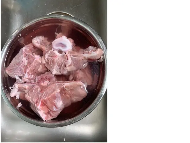 Cách Nấu Canh Xương Hầm Cay Hàn Quốc Ngon Khó Cưỡng