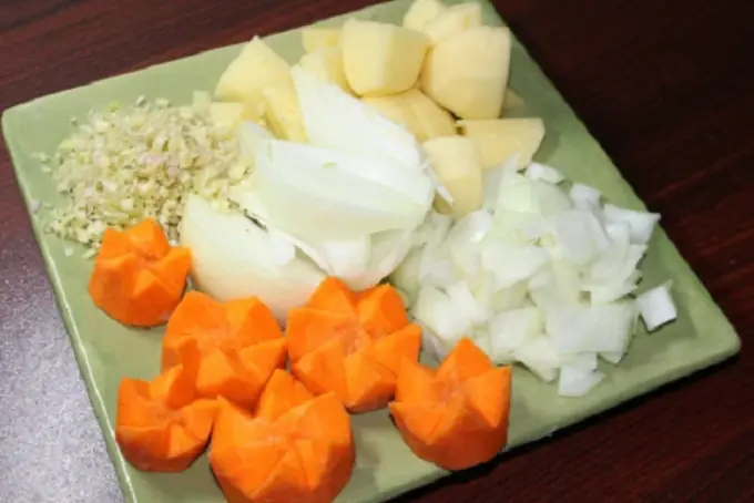 Bước 1: Sơ Chế Nguyên Liệu Làm Cari Tôm