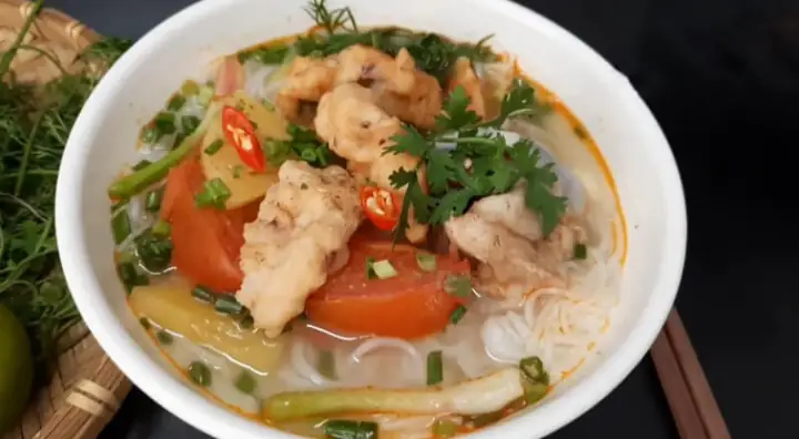 Món Bún chả mực Món Bún chả mực