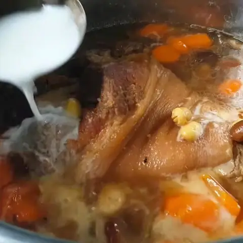 Hoàn Tất Món Hầm