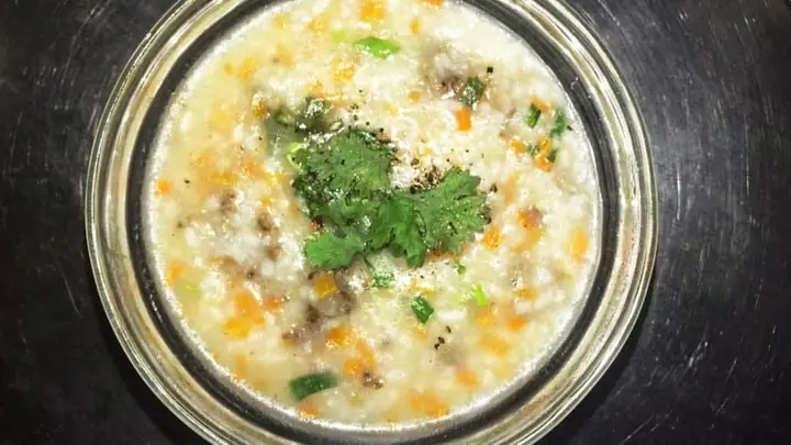 Thưởng Thức Món Cháo Nấu Từ Cơm Nguội