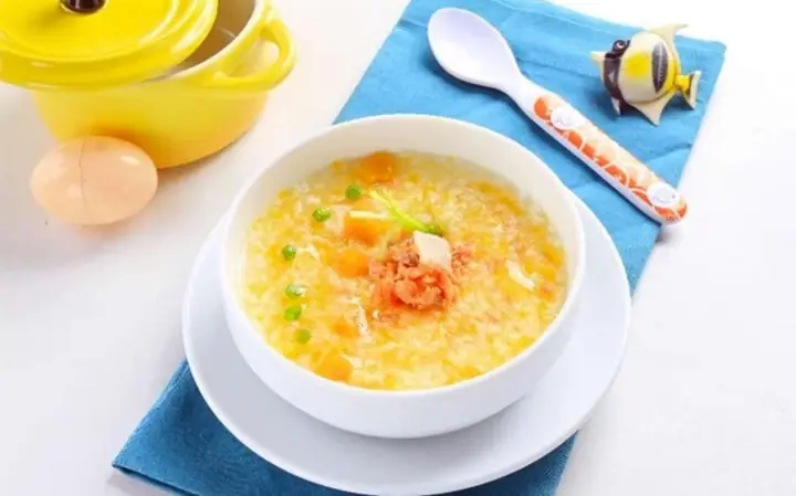 Mách mẹ 4 món cháo cá cam vừa ngon, vừa bổ dưỡng cho bé