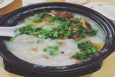 Thịt Cá Chép Chứa Nhiều Dinh Dưỡng Giúp Bà Bầu An Thai, Giúp Thai Nhi Thông Minh Nhưng Vấn Đề "ốm Nghén" Lại Ngăn Cản Nhiều Mẹ Bầu Ăn Cá Vì Tanh. Dưới Đây Là Cách Nấu Cháo Cá Chép Đậu Xanh, Đậu Đỏ Cho Bà Bầu Thơm Ngon, Không Tanh, Dễ Ăn Nhất.