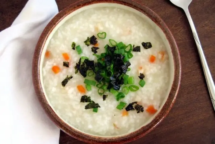 Cháo cá dìa với rong biển