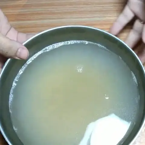 Luộc Và Tách Thịt Cá Chép