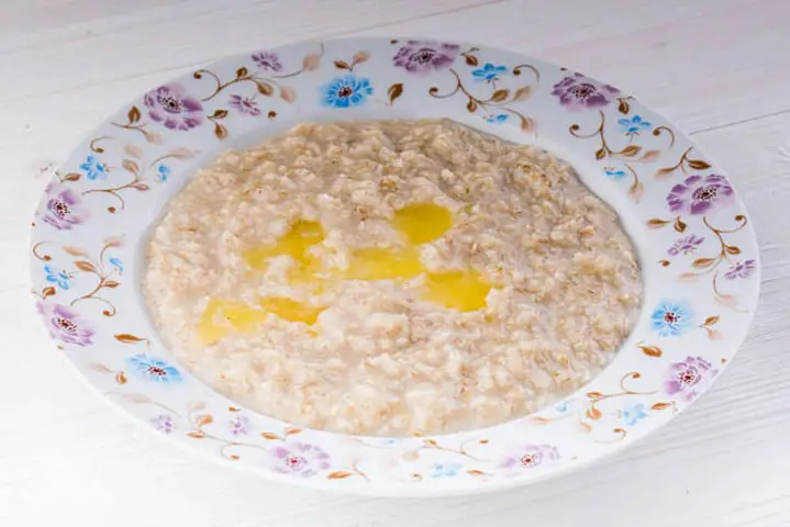 1. Cách nấu cháo yến mạch cá hồi đơn giản nhất