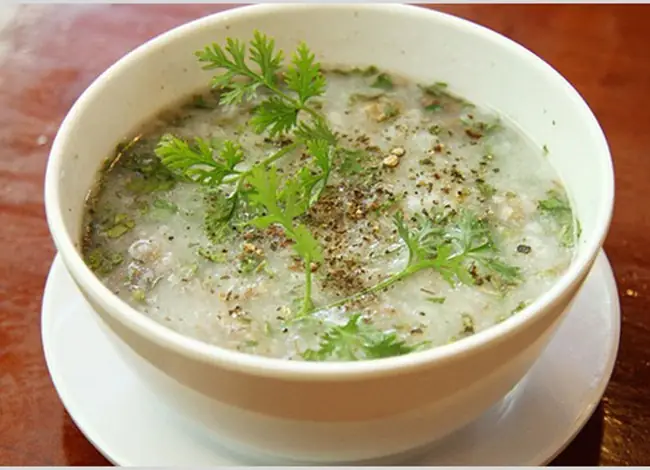 Hoàn Thành Món Cháo Cá Chép