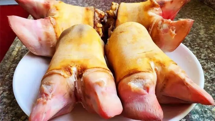 2. Cách chọn mua nguyên liệu nấu cháo chân bò