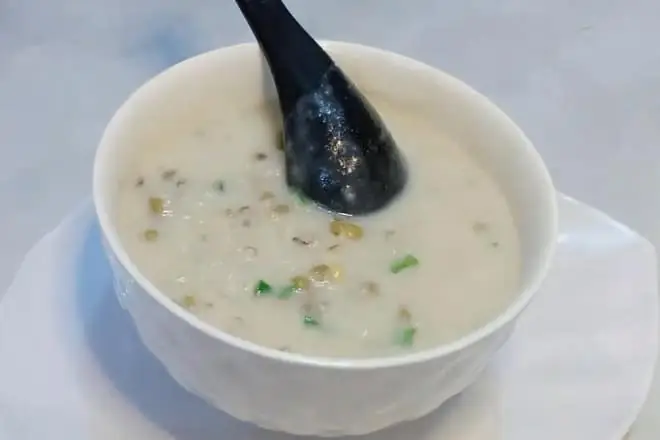 Cách nấu cháo cá chép đậu xanh cho bé ăn dặm