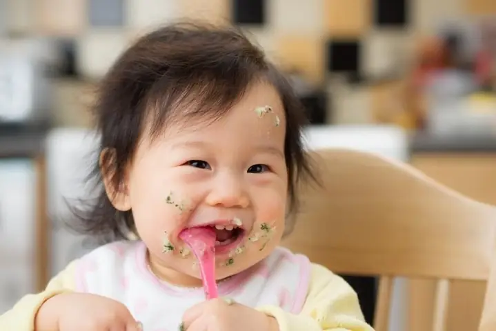 1Cháo cua đồng cho bé ăn dặm mấy tháng tuổi?