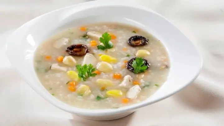 Cháo Gà Với Hạt Sen, Cà Rốt