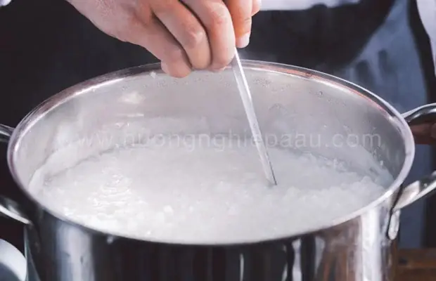 Bước 1: Nấu Cháo