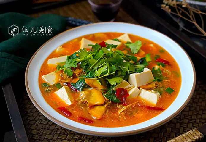 Toàn Những Nguyên Liệu Giá Rẻ Nấu Thành Món Canh Siêu Ngon, Đại Bổ Cho Mùa Đông Lạnh Giá