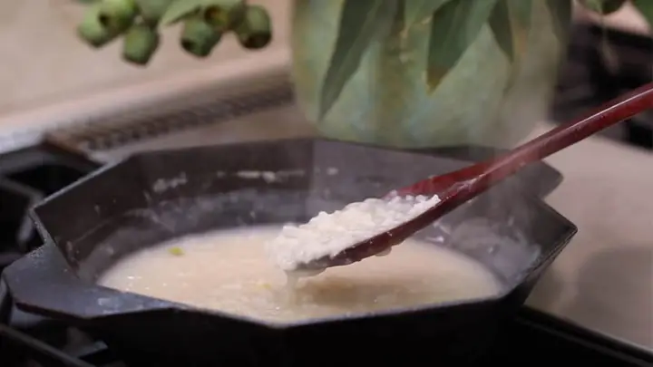 Bước 3Nấu cháo