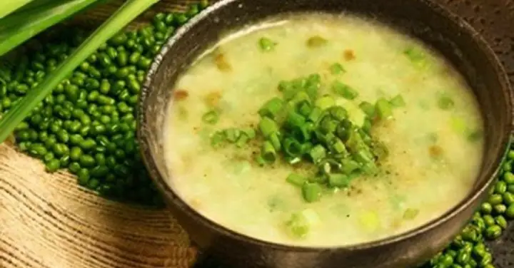 Nấu cháo giò heo bằng nồi cơm điện thơm mềm, tiện lợi tại nhà Nấu cháo giò heo bằng nồi cơm điện thơm mềm, tiện lợi tại nhà