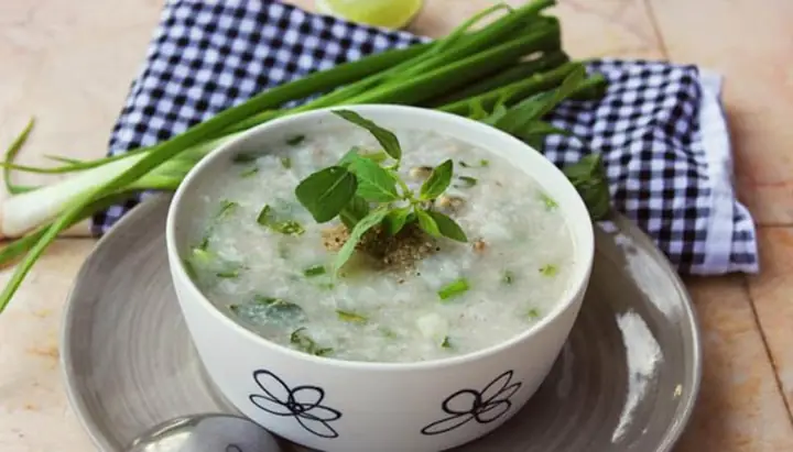 Cách Nấu Món Cháo Hành Giải Cảm Hạ Sốt
