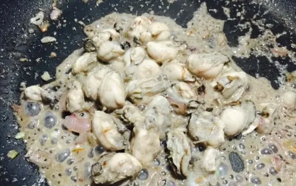 Các Bước Thực Hiện Nấu Cháo Hàu Sữa Các Bước Thực Hiện Nấu Cháo Hàu Sữa