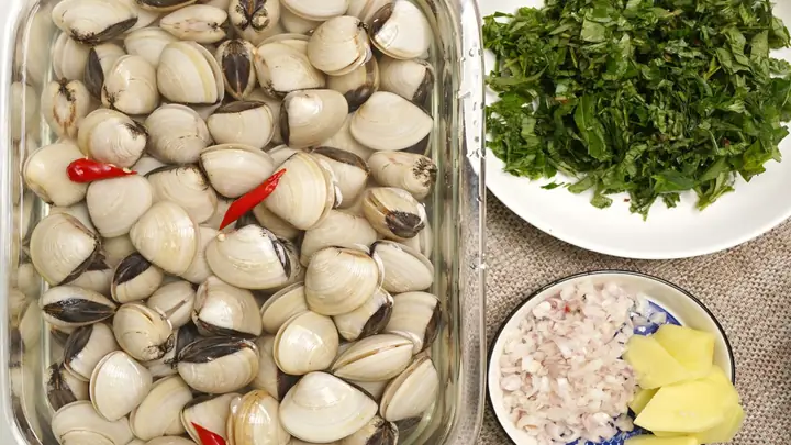 Bước 1: Sơ Chế Nguyên Liệu