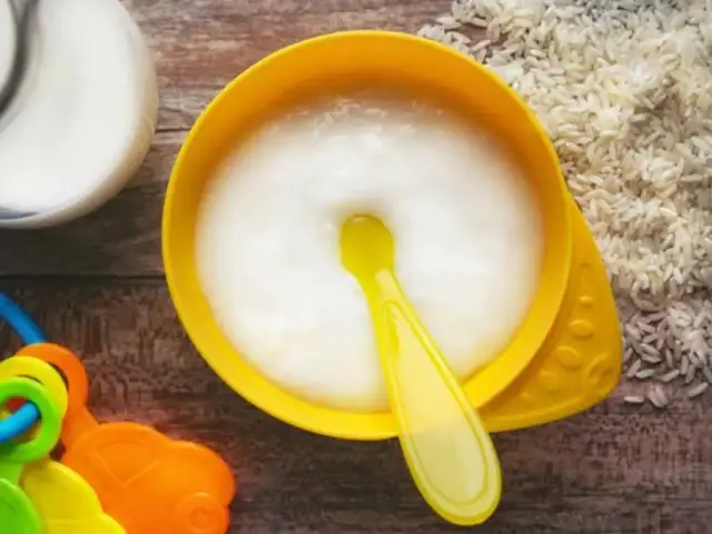 Lưu Ý Khi Cho Bé Ăn Cháo Rây Lần Đầu