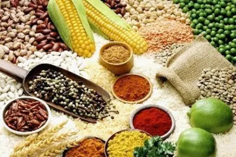 Cách Nấu Cháo Sen Bát Bảo Vừa Mát Vừa Giàu Dinh Dưỡng