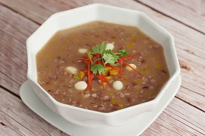 Cháo Sườn Cho Bé Từ Gạo Lứt