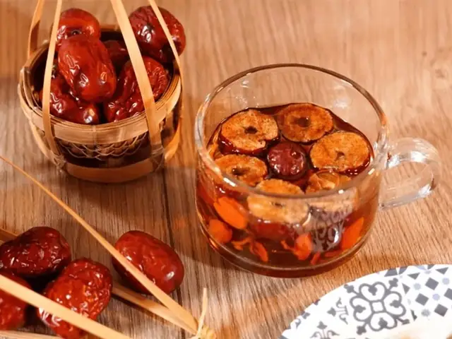 Pha Trà Táo Đỏ Thanh Nhiệt, An Thần Pha Trà Táo Đỏ Thanh Nhiệt, An Thần