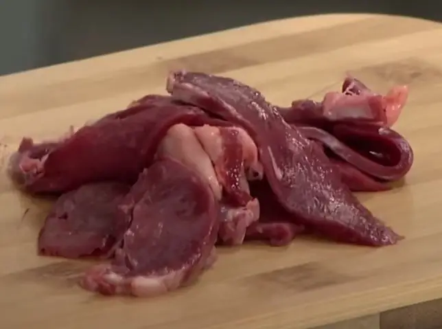 Bước 1: Sơ Chế Nguyên Liệu