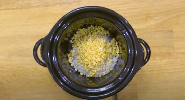 Bước 2: Nấu Cháo Và Thêm Tim