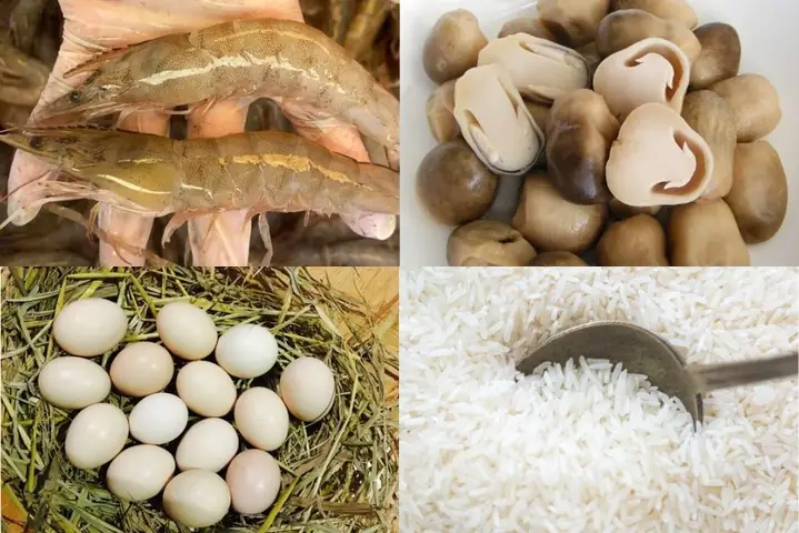 2Cháo tôm nấm rơm cho bé nấu với trứng gà (Công thức do người dùng chia sẻ)