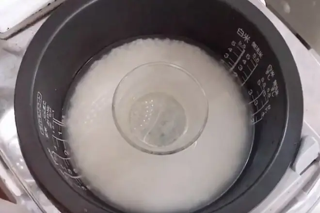 Cách Nấu Cháo Trắng Bằng Nồi Cơm Điện Ngon Đơn Giản, Không Bị Trào Cách Nấu Cháo Trắng Bằng Nồi Cơm Điện Ngon Đơn Giản, Không Bị Trào