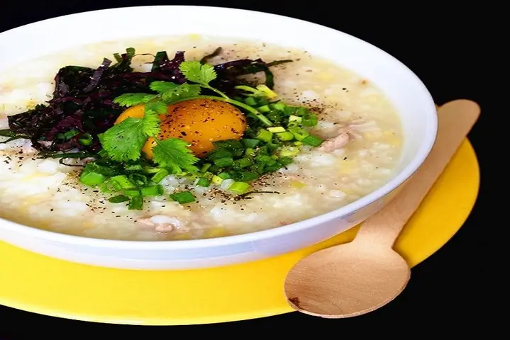 Cháo tía tô, hành, trứng gà