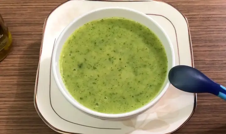 Cháo Trứng Gà Với Rau Mồng Tơi Cho Bé Cháo Trứng Gà Với Rau Mồng Tơi Cho Bé