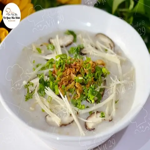 Để cháo vịt được thơm ngon, bổ dưỡng không bị hôi tanh. Khâu chuẩn bị nguyên liệu cũng không kém phần quan trong, tạo nên sự thành công hay thất bại của món ăn.