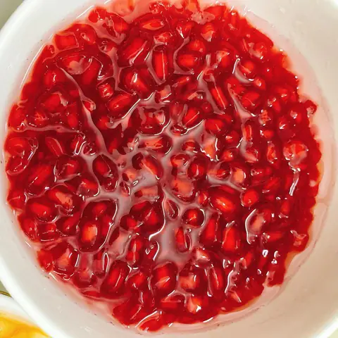 Trời Nóng Được Thưởng Thức Cốc Chè 7 Màu Vừa Mát Lại Giòn Sần Sật Thế Này Ai Chẳng Thích.