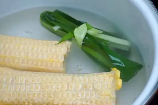 Làm nước nấu chè