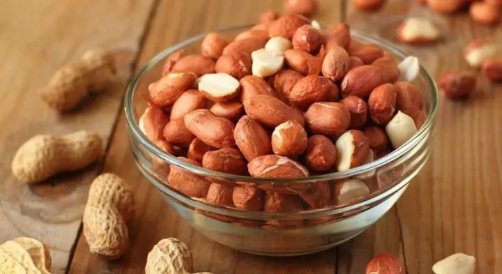 3. Cách nấu chè bột lọc nhân đậu phộng