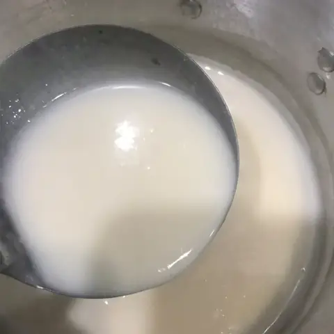 2 cách nấu chè khoai dẻo nước cốt dừa béo thơm ngon khó cưỡng 2 cách nấu chè khoai dẻo nước cốt dừa béo thơm ngon khó cưỡng