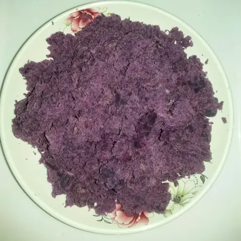 2 cách nấu chè khoai dẻo nước cốt dừa béo thơm ngon khó cưỡng 2 cách nấu chè khoai dẻo nước cốt dừa béo thơm ngon khó cưỡng