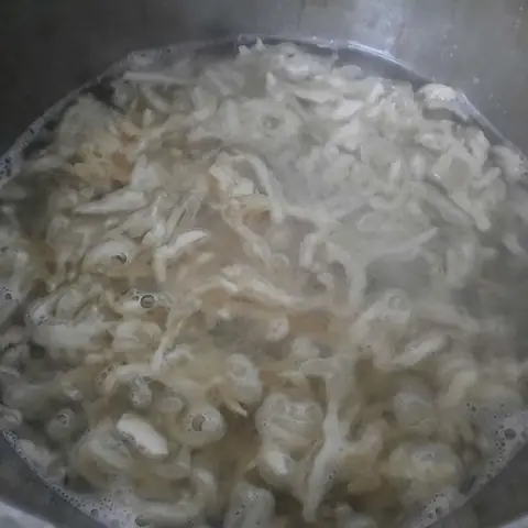 Nấu Chè Rau Câu Chân Vịt