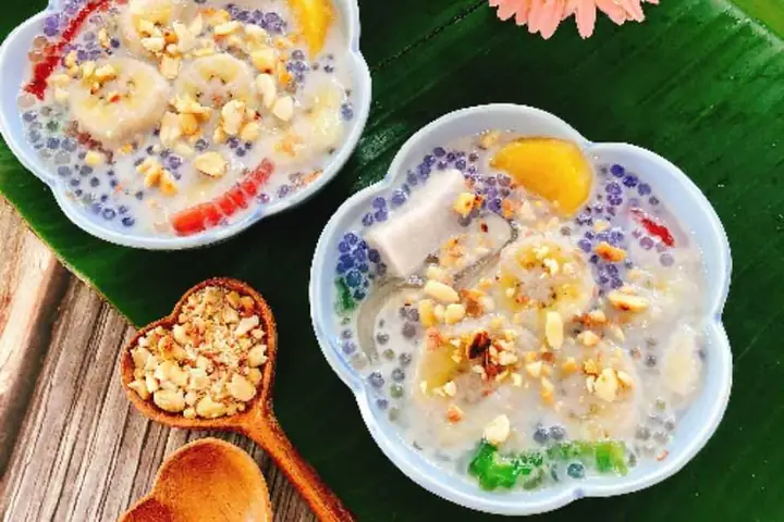 Cách nấu chè chuối bột báng nước cốt dừa béo ngậy, dẻo mềm Cách nấu chè chuối bột báng nước cốt dừa béo ngậy, dẻo mềm