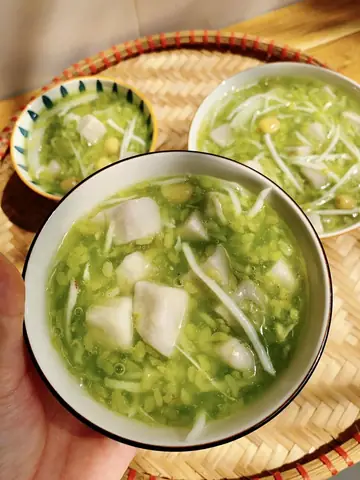 Cách Nấu Chè Cốm Dừa Khoai Môn Hạt Sen Đơn Giản