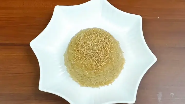 Cách Nấu Chè Con Ong Bằng Mật Mía.