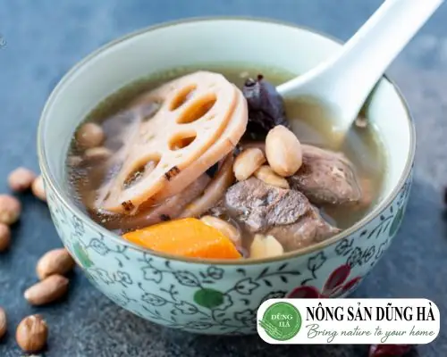 Canh củ sen hầm sườn non Canh củ sen hầm sườn non