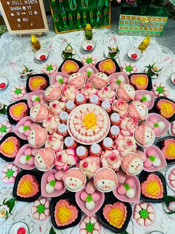 Chuẩn bị lễ cúng thôi nôi cho bé gái