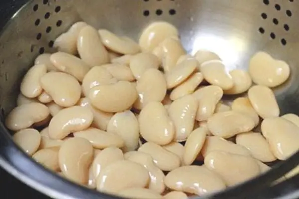 Nguyên liệu chuẩn bị cho cách nấu chè đậu ngự hạt sen