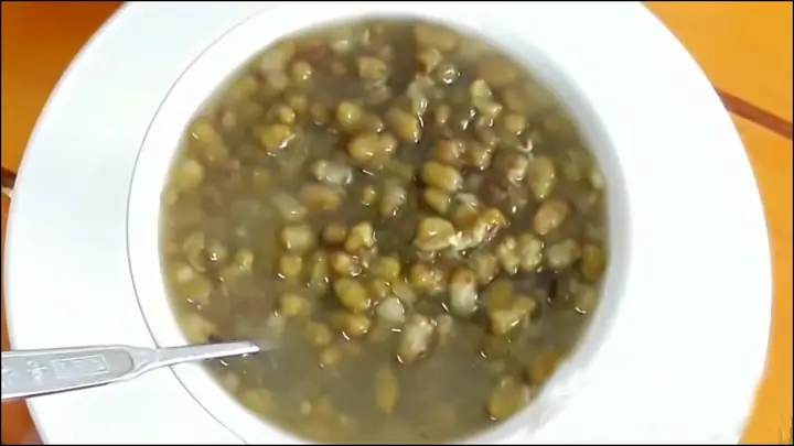 Chè đậu xanh hột không bị nát