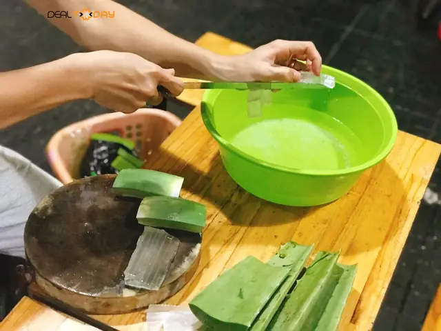 Cách Nấu Chè Đậu Xanh Nha Đam Rong Biển