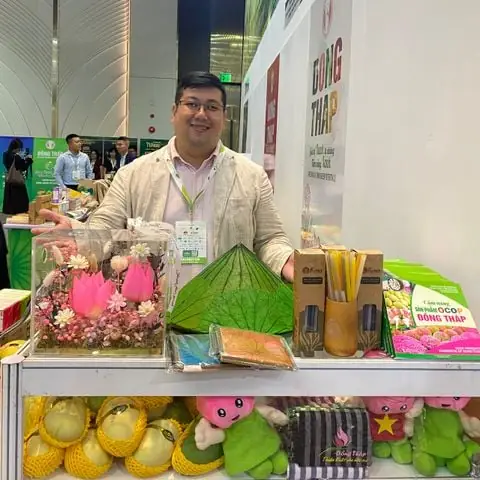 Ecolotus Tại Lễ Hội Tết Việt Ất Tỵ 2025: Tôn Vinh Nghệ Thuật Từ Sen