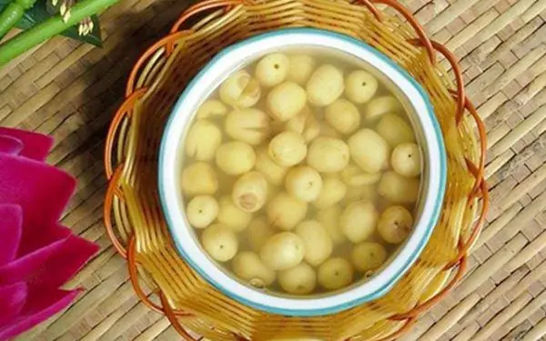 Cách Nấu Chè Hạt Sen Đơn Giản Cách Nấu Chè Hạt Sen Đơn Giản