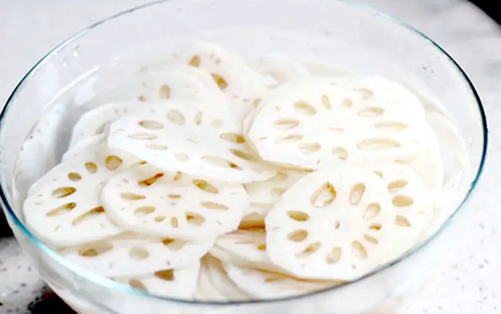 1. Hướng dẫn nấu chè củ sen truyền thống 1. Hướng dẫn nấu chè củ sen truyền thống